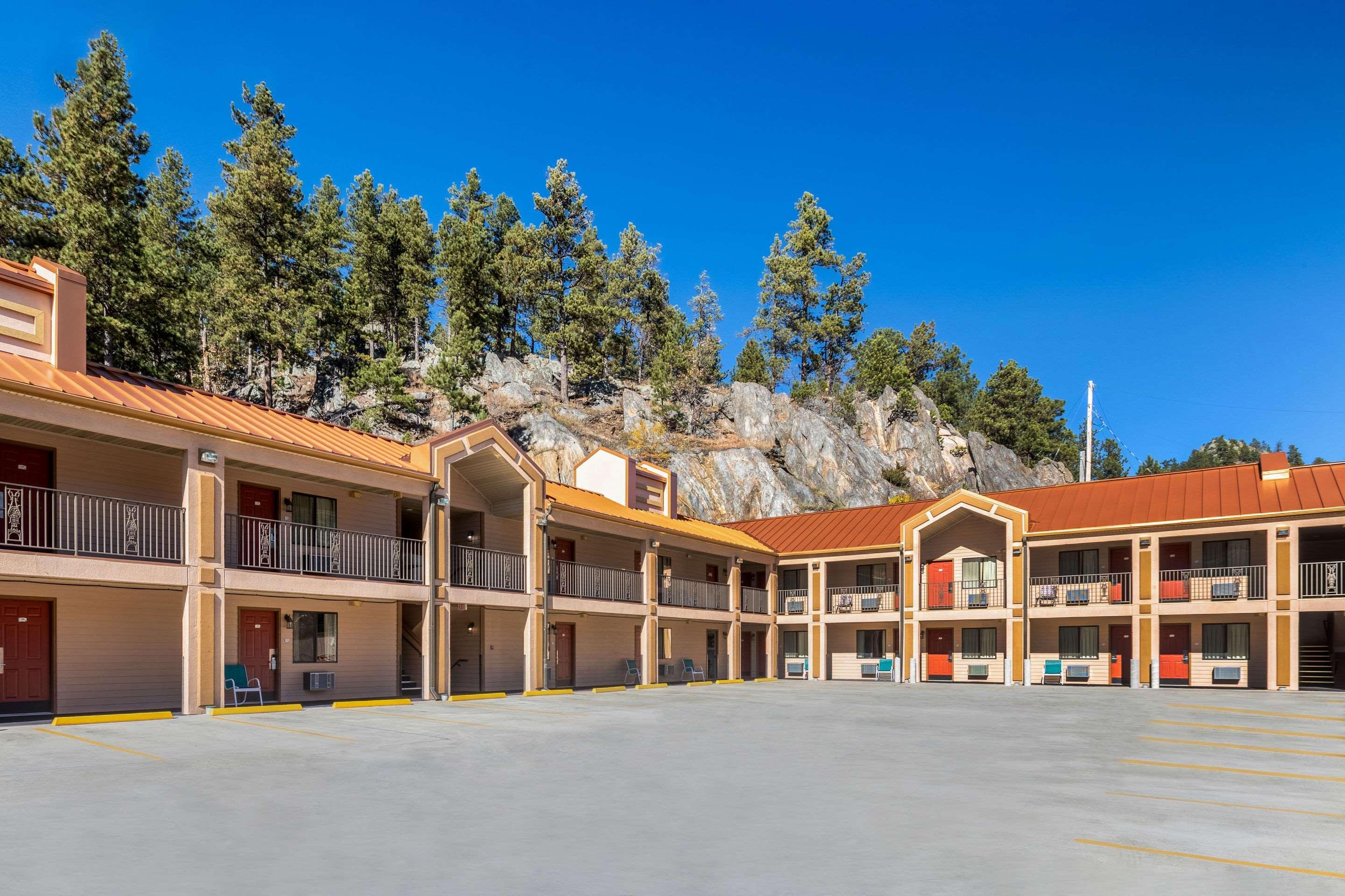 Quality Inn Keystone Near Mount Rushmore Buitenkant foto