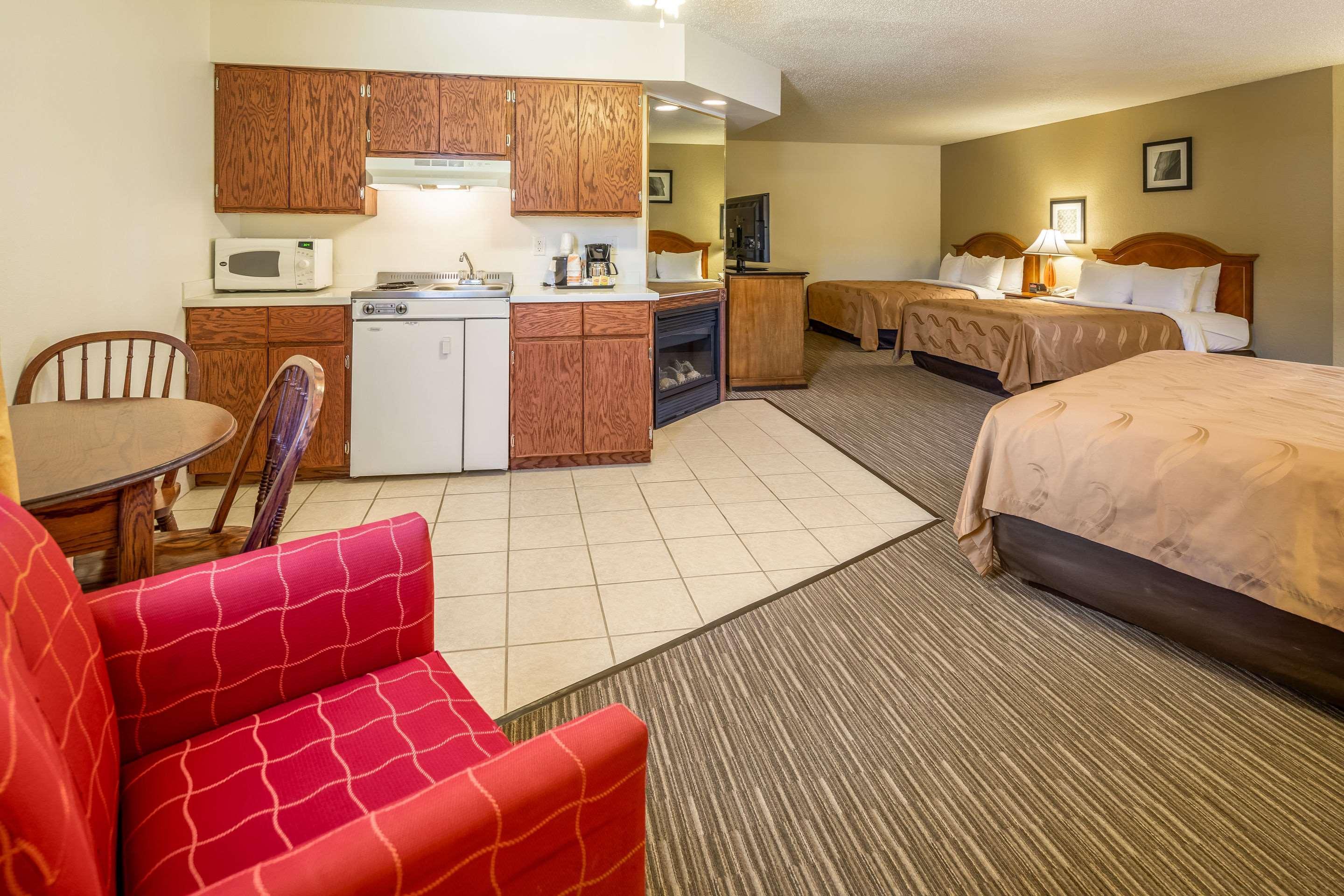Quality Inn Keystone Near Mount Rushmore Buitenkant foto