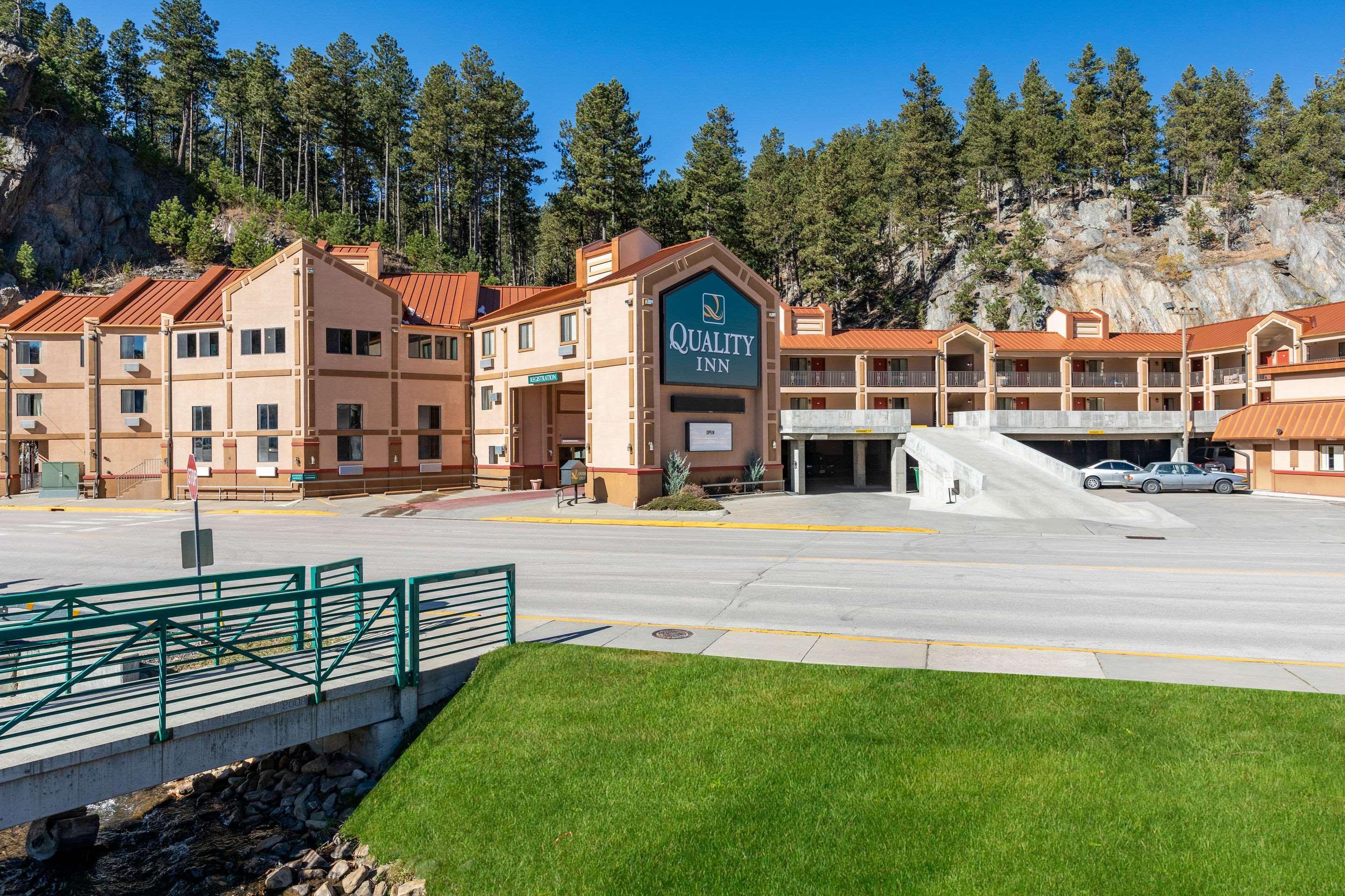 Quality Inn Keystone Near Mount Rushmore Buitenkant foto