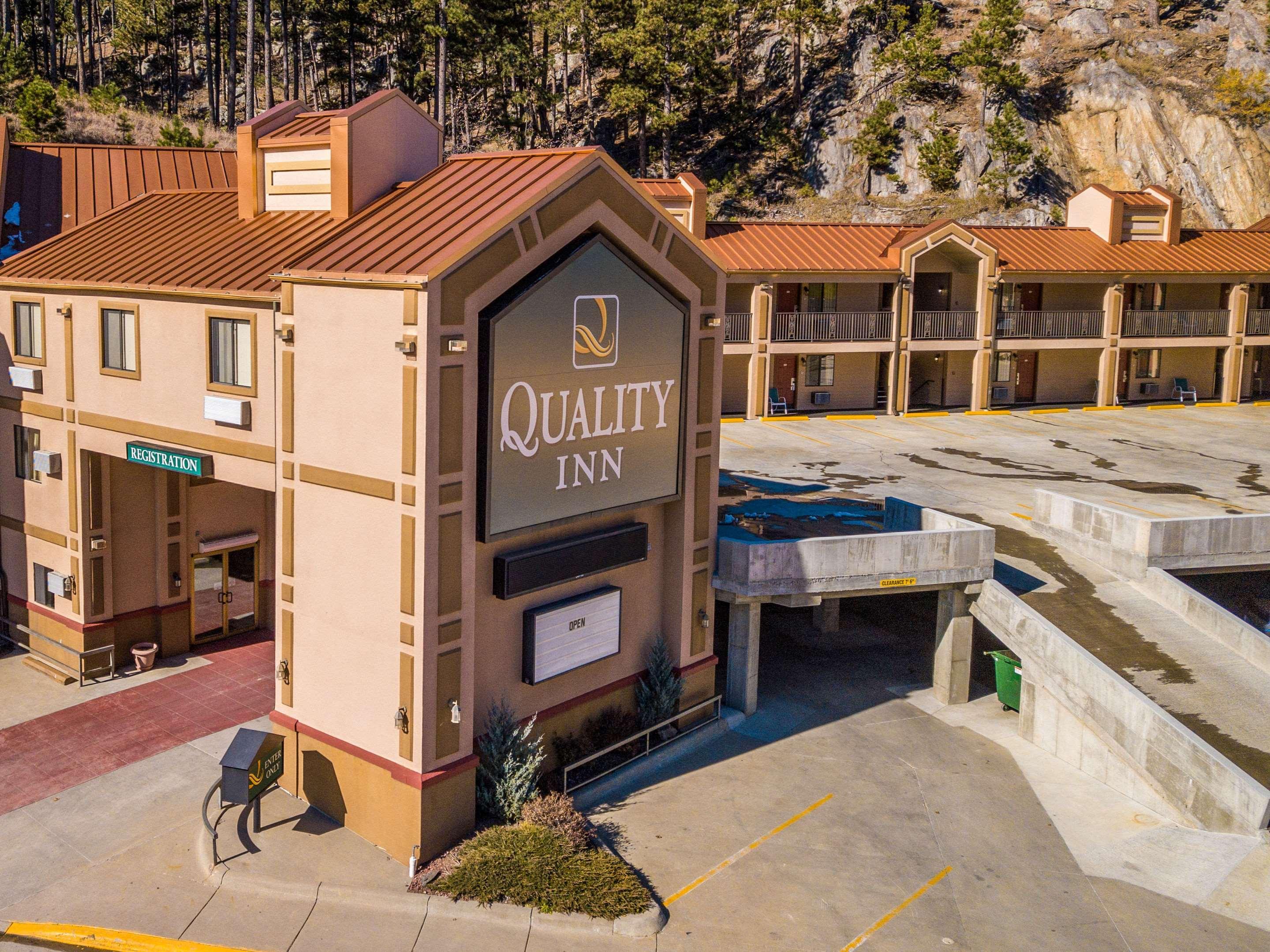 Quality Inn Keystone Near Mount Rushmore Buitenkant foto