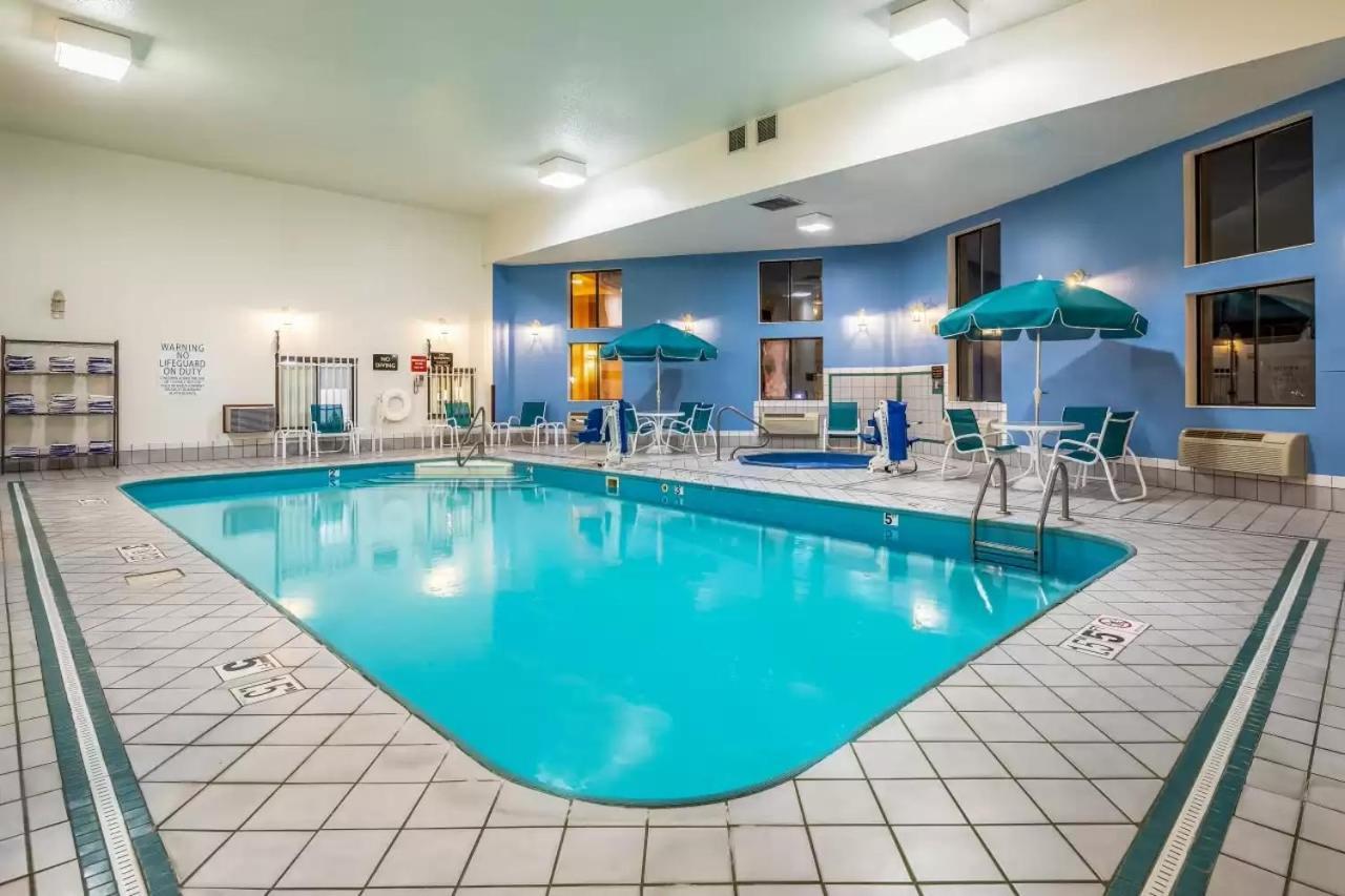 Quality Inn Keystone Near Mount Rushmore Buitenkant foto